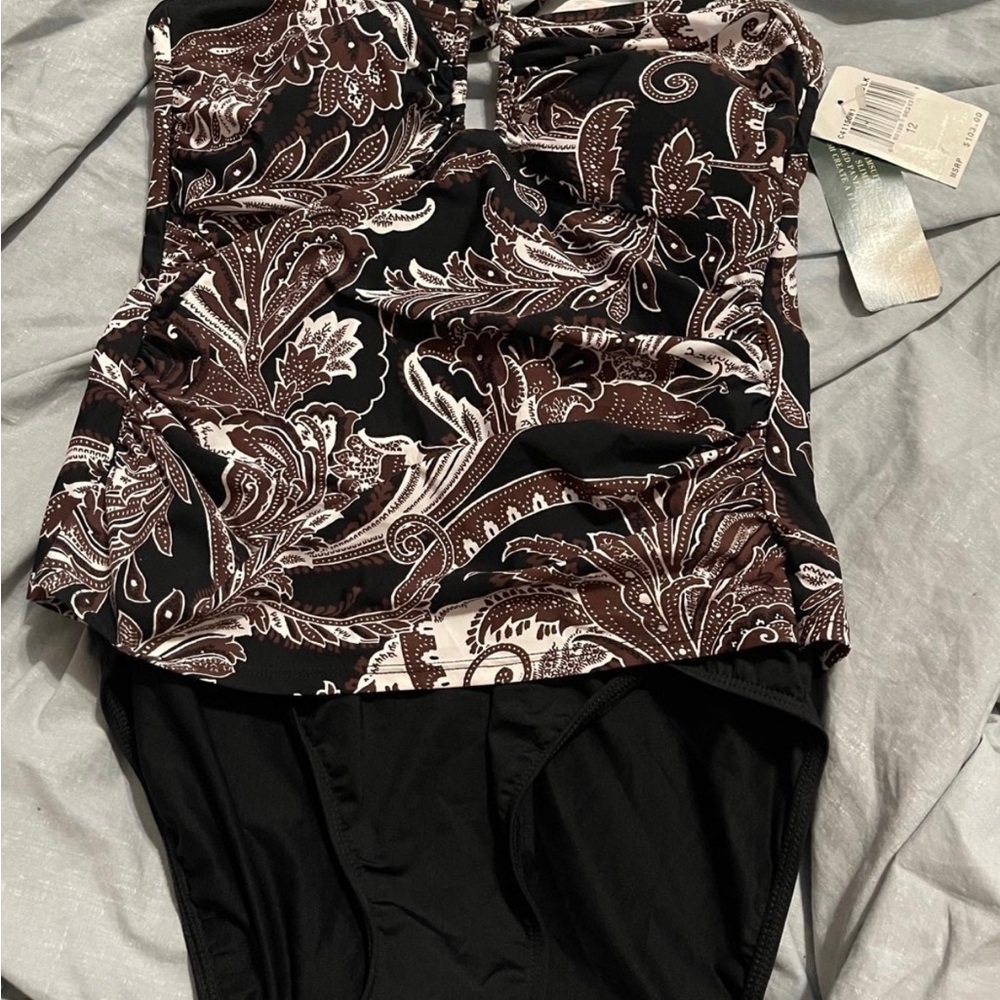 Ralph Lauren One Piece Swimsuit size 12. Beautiful pattern .